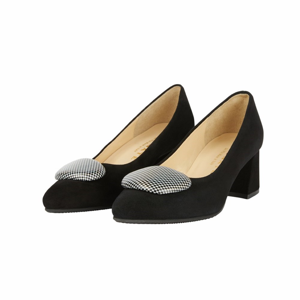 Brunate Button Accessory Women's Pumps Black | 17BAHNDFG